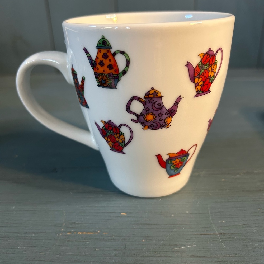 Multiple Choice White Porcelain Mug with Multicolor Teapot Motif